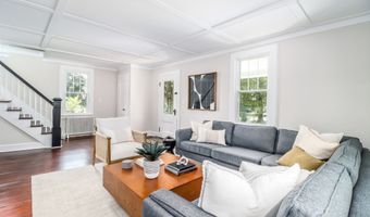 27 Obtuse Rd S, Brookfield, CT 06804