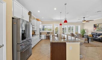 6903 CRESTPOINT Dr, Apollo Beach, FL 33572