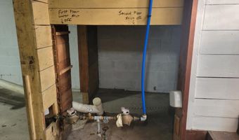 206 10TH Ave, Antigo, WI 54409