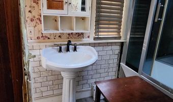 1033 MAPLE Ave, Atco, NJ 08004