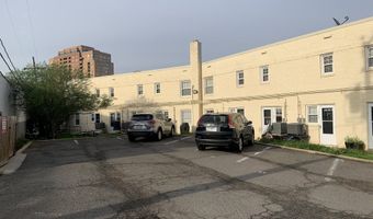 732 N OAKLAND St, Arlington, VA 22203