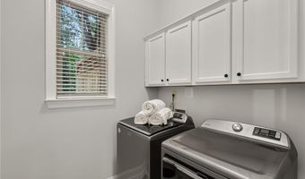 142 Brindle Ln, Alpharetta, GA 30009