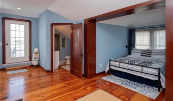 4 Newport Ave B2, Newport, RI 02840