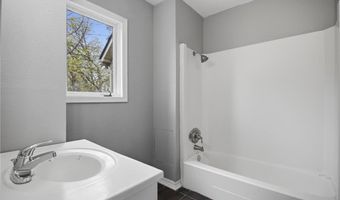 1110 5th Ave NW, Austin, MN 55912