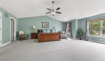 238 Pointe Lucerne Ct, Ballwin, MO 63011