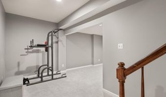 8074 SKY BLUE Dr, Alexandria, VA 22315
