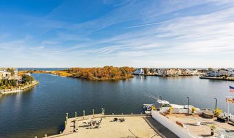 7 Travelers Way, Bayville, NJ 08721