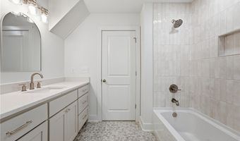 13 Salisbury Dr, Bella Vista, AR 72714