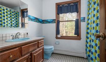 5 Lincoln Dr, North Smithfield, RI 02896