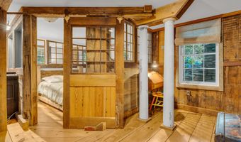 6 Spring St, Chester, CT 06412