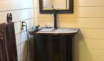 290 WOODS Rd, Abbottstown, PA 17301