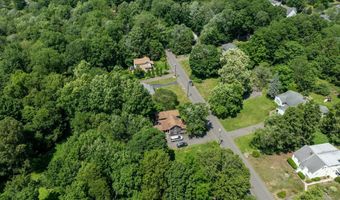 41 Verville Rd, Avon, CT 06001