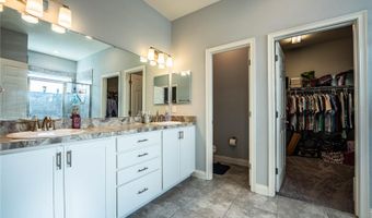 261 WALKERS POINT Dr, Auburndale, FL 33823