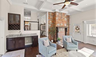 4211 DOWNING St, Annandale, VA 22003