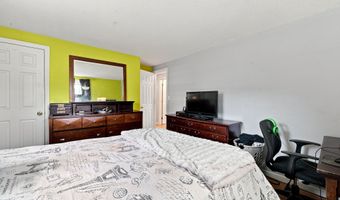 41 Taillon St, Bristol, CT 06010