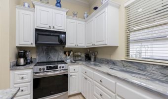 9106 Boone Dr, Baton Rouge, LA 70810