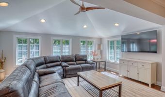 7 PIERSON Dr, Hockessin, DE 19707