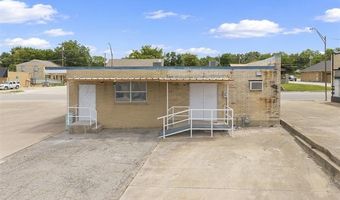 811 W Broadway St, Ardmore, OK 73401