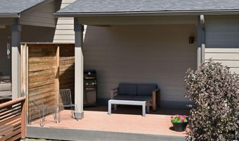 968 NE Paula Dr, Bend, OR 97701