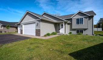 1305 Whistling Straits Ct, Altoona, WI 54720