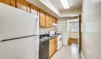 7814 TILBURY St #17, Bethesda, MD 20814