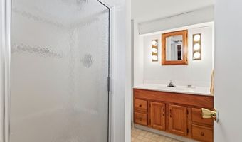 60 Fennec Ln, Amherst, NY 14051