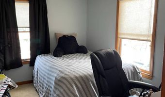 443 Shore Rd, Bourne, MA 02532