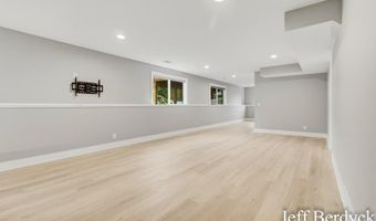 5697 Victoria St, Allendale, MI 49401