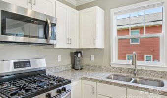 1110 Lynwood Forest Rd, Arden, NC 28704