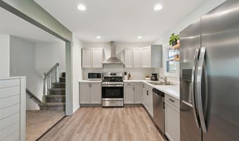 1309 6th Ave SE, Altoona, IA 50009