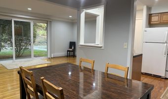 1253 Island Dr 102, Ann Arbor, MI 48105