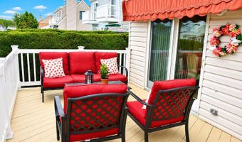 88 Storm Jib Ct, Bayville, NJ 08721