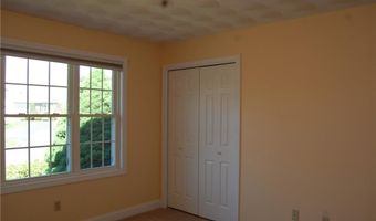 8 Sweet Corn Dr, Cranston, RI 02921