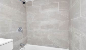 76 W 25th St, Bayonne, NJ 07002