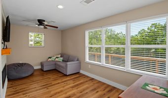 6007 Tyler St, Bay St. Louis, MS 39520