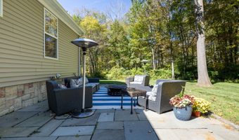 124 Auncient Oak Rd, Bethlehem, CT 06751