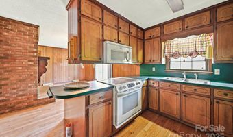 2318 Doul Mountain Rd, Asheboro, NC 27205