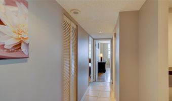 2851 NE 183rd St 817E, Aventura, FL 33160