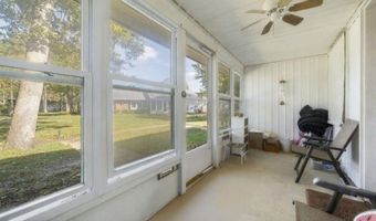 677 B New Castle Ct, Lakewood, NJ 08701
