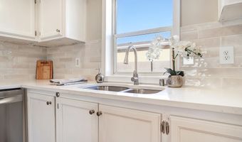110 SUNRISE BLUFFS Dr, Belen, NM 87002