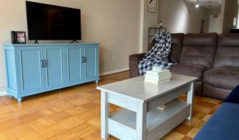1300 ARMY NAVY Dr 816, Arlington, VA 22202