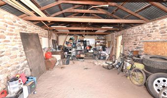 389 W Park Ave, Ash Fork, AZ 86320