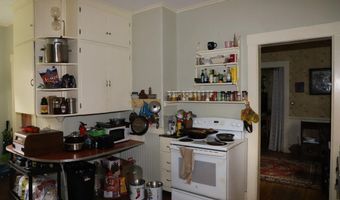 27 Westminster Ter, Rockingham, VT 05101