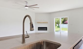 823 Mulligan Dr, Ayden, NC 28513
