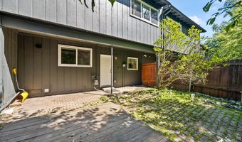 2044 Stonegate Cir, Anchorage, AK 99515