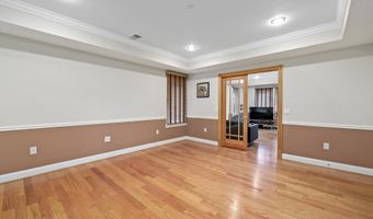 7230 BEVERLY St, Annandale, VA 22003