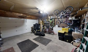 2040 W 41st St, Casper, WY 82604
