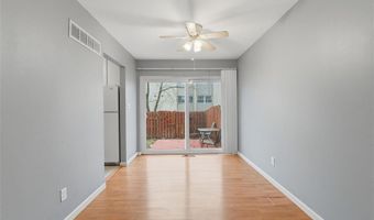 832 Wendevy Ct, Ballwin, MO 63011