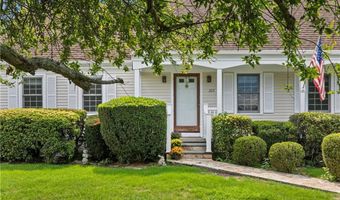 103 Gosset's Turn Dr, Middletown, RI 02842
