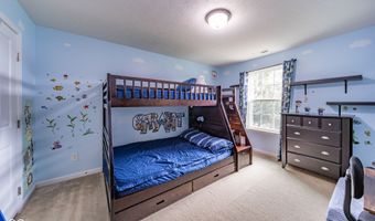 5825 Somerset Blvd E, Bargersville, IN 46106